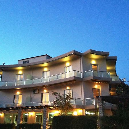 Souris Hotel Roviés Eksteriør bilde