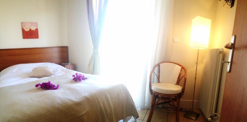 Souris Hotel Roviés Eksteriør bilde